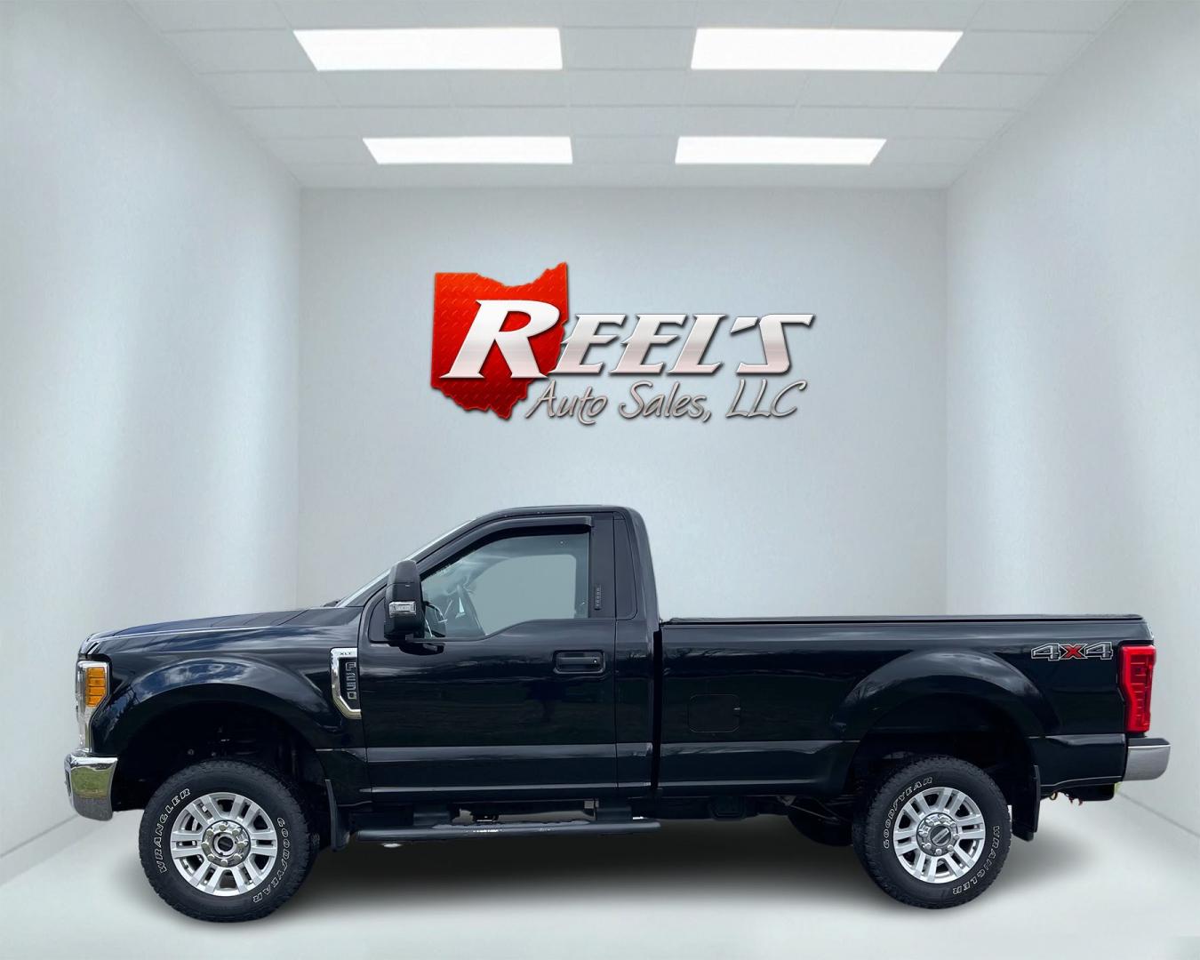 2017 Black /Gray Ford F-250 SD XLT Reg Cab 4WD (1FTBF2B69HE) with an 6.2L V8 OHV 16V FFV engine, 6-Speed Automatic transmission, located at 11115 Chardon Rd. , Chardon, OH, 44024, (440) 214-9705, 41.580246, -81.241943 - This 2017 Ford F-250 XLT Reg Cab is a capable heavy-duty truck equipped with a powerful 6.2L V8 engine, paired with a 6-speed automatic transmission and 3.73 gearing. It features daytime running lights, dusk-sensing headlights, a backup camera, backup sensors, and a snow plow package. This truck boa - Photo#12